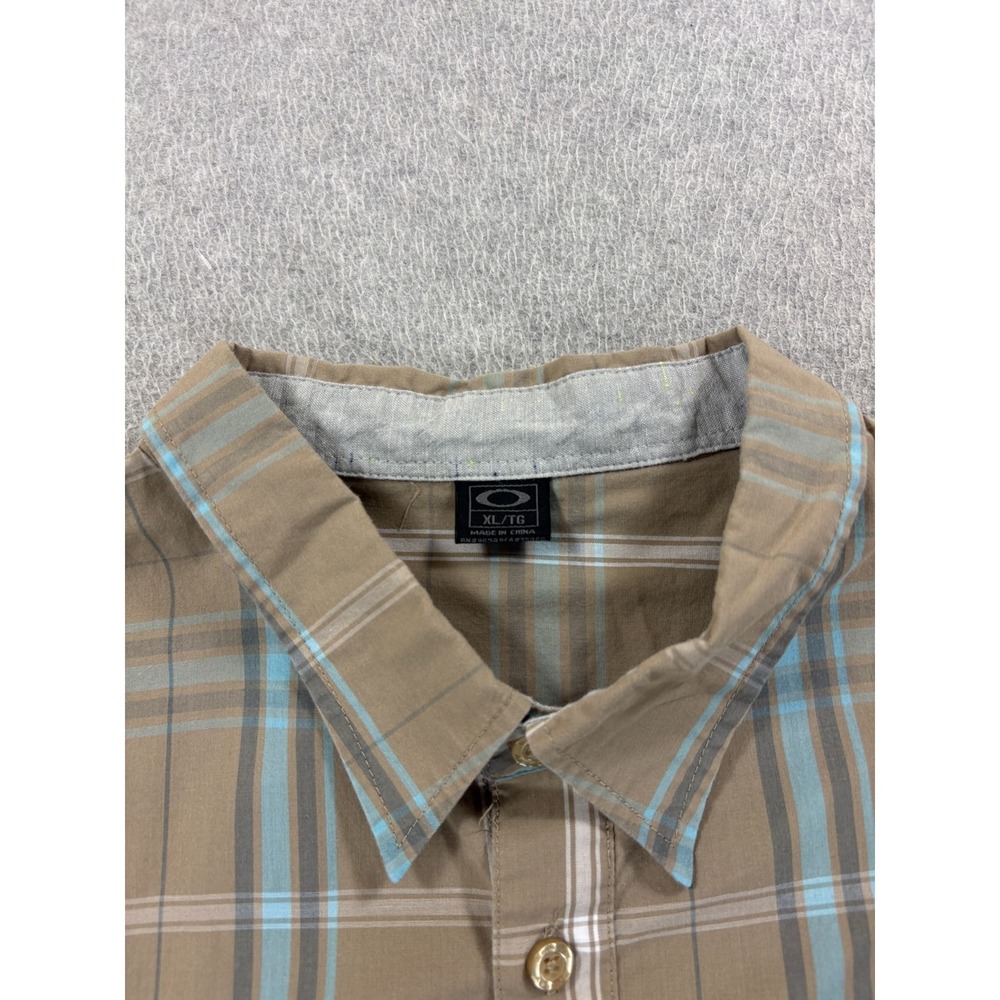 Oakley Plaid Short Sleeve OutDoor Button Down Shirt (Men's XL) Tan - Picture 3 of 9